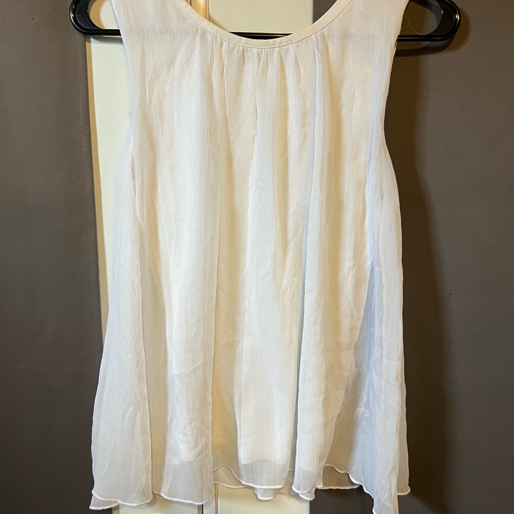 Elegant White Sleeveless Top